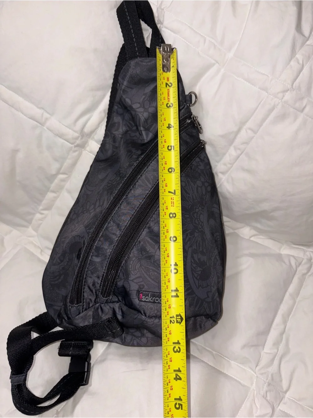 Nwot Sakroots sling on the go backpack bag